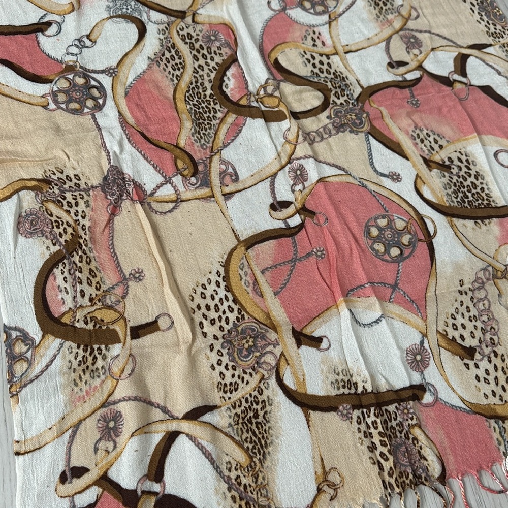 Cache print scarf - Picture 6 of 9